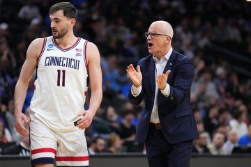 欧冠官方平台-次轮行情！卡拉班14中5拿到17分11板2助2断难阻球队失利