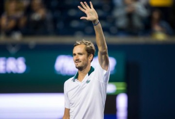 欧冠手机观看-五进大师赛决赛 梅德维德夫已成新生代硬地最强